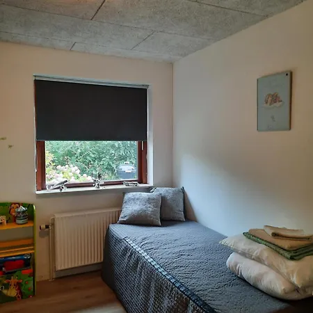 Stort Hus I Rolige Omgivelser וילה פרדריקה